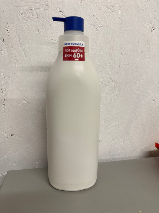 NIVEA Q10 Firming & Extra Nourishing Body Lotion - 400ml *No label*