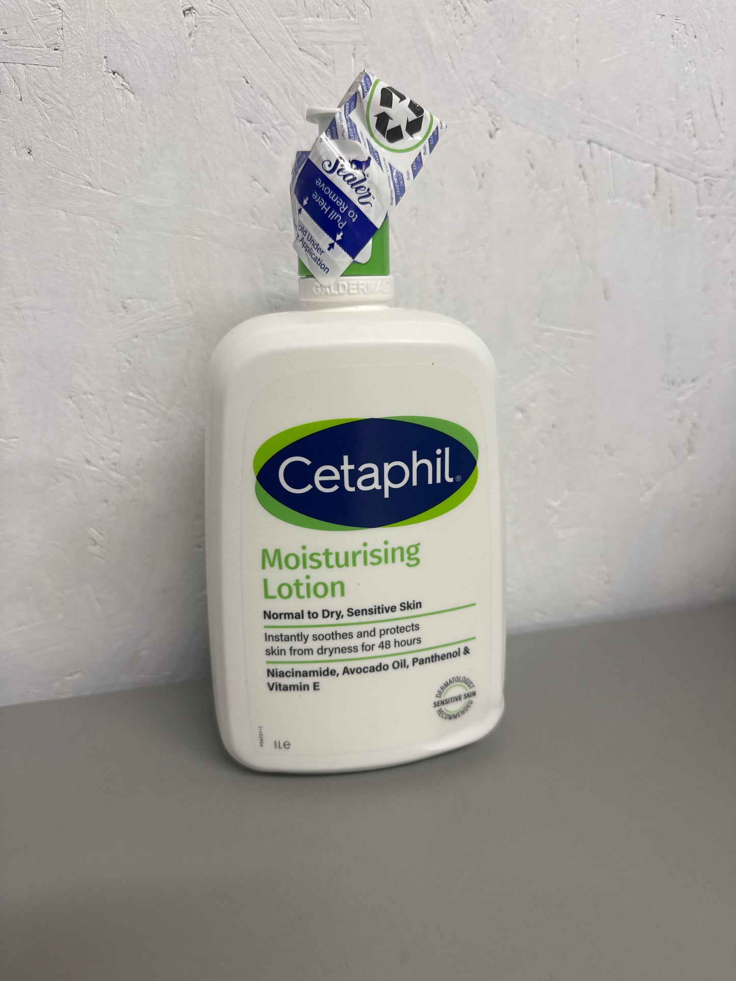 Cetaphil Face & Body Moisturiser, 1L