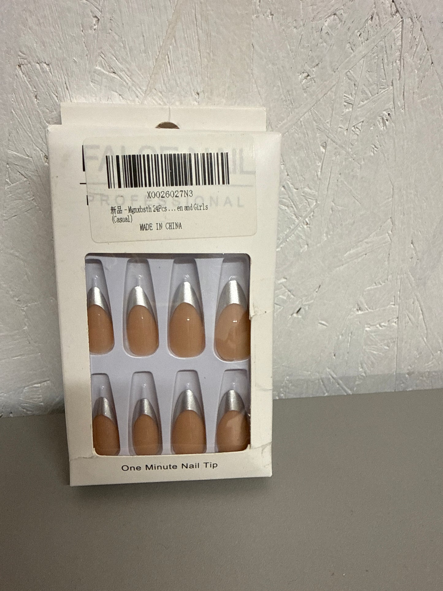 24Pcs Silver tip stick on nails