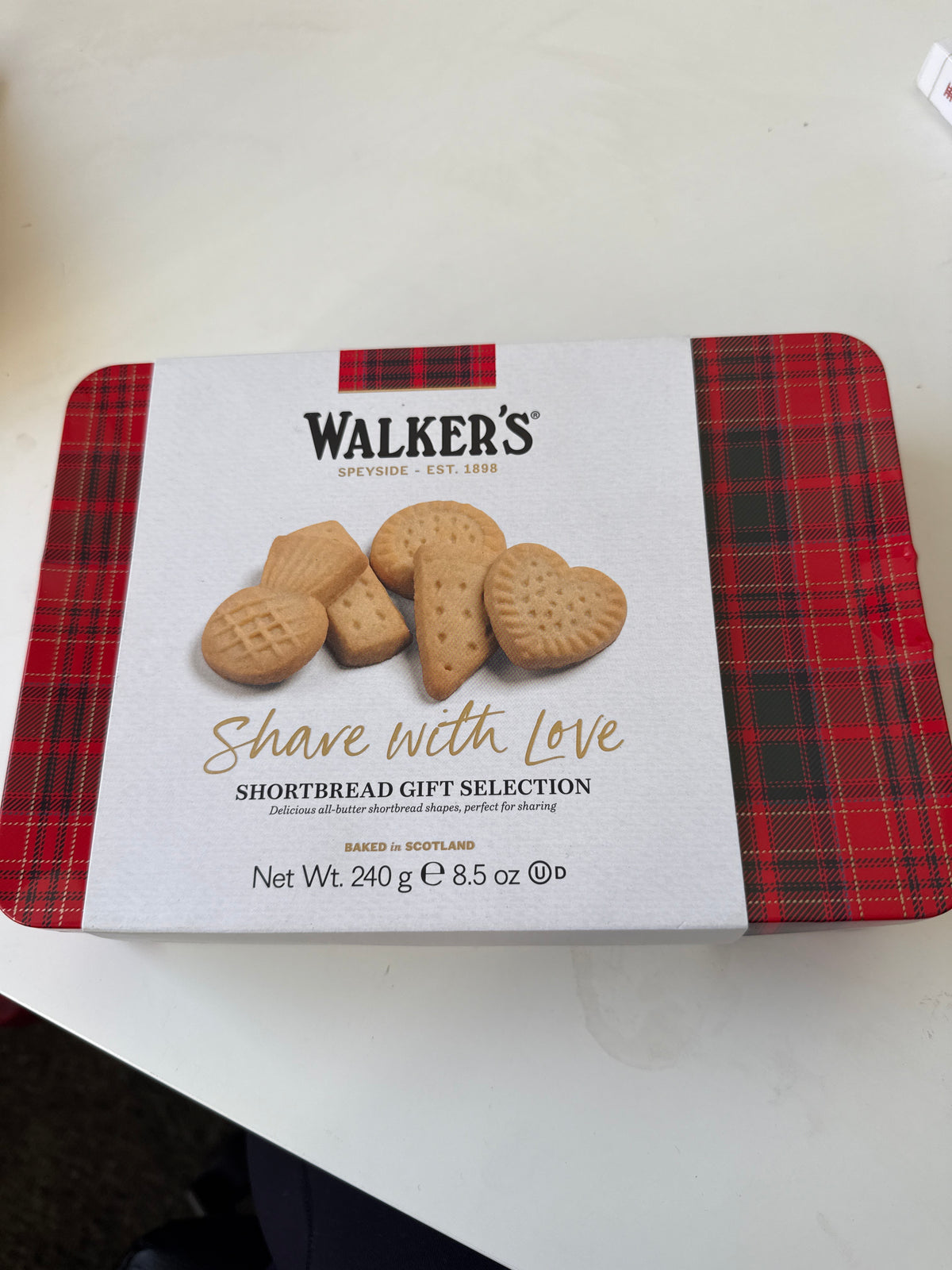 Walkers share it with love shortbread collection