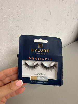 Eylure Dramatic 126 False Strip Lashes