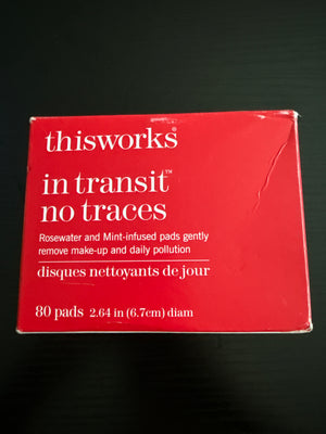 This Works - In Transit No Traces Cleansing Pads, Rosewater & Mint Infused Facial Wipes, Gentle Make-Up Remover (80 pads)