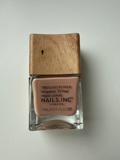 Nails Inc - Longwear ‘21 free’ vegan nail polish - Shade: Good energy efficient