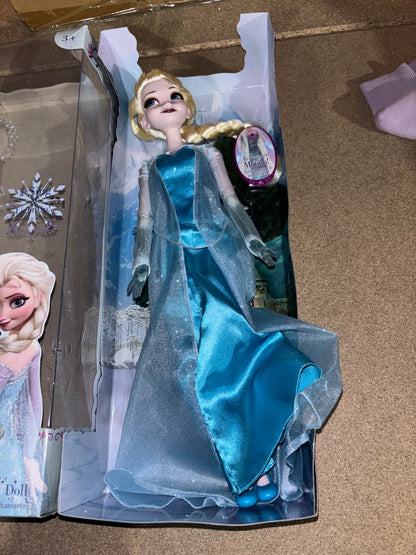 Disney Store Frozen Elsa