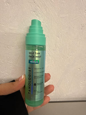Tanologist Medium Self-Tan Hydrating & Brightening Face Mist 100ml