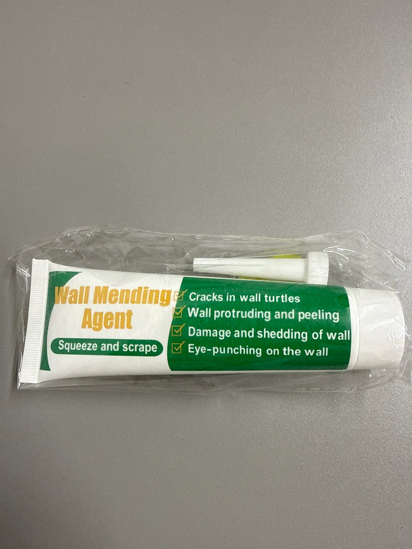 Wall Mending Agent - Squeeze & Scrape