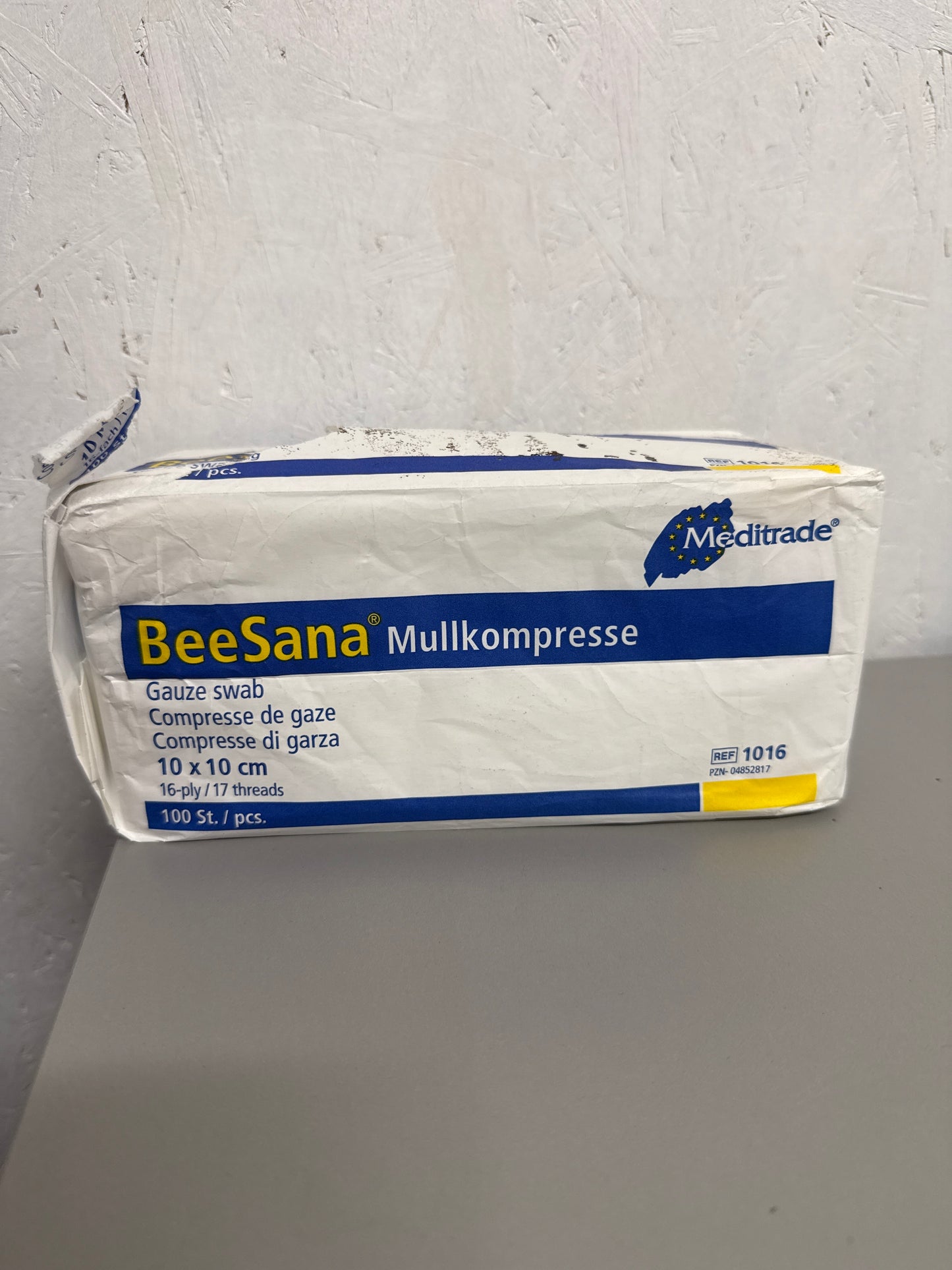 100 BeeSana Meditrade Cotton Gauze Swabs Non-Sterile 16ply 10x10cm