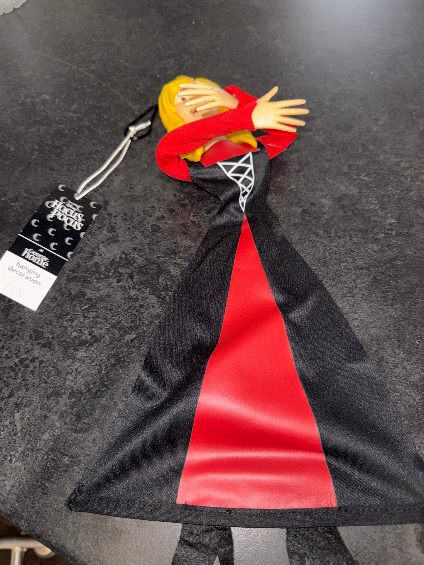 Hocus pocus handing decoration