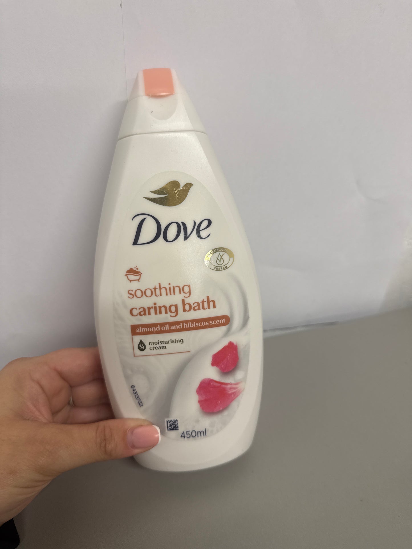 Dove Soothing Almond Oil & Hibiscus Bath Soak 450 ml