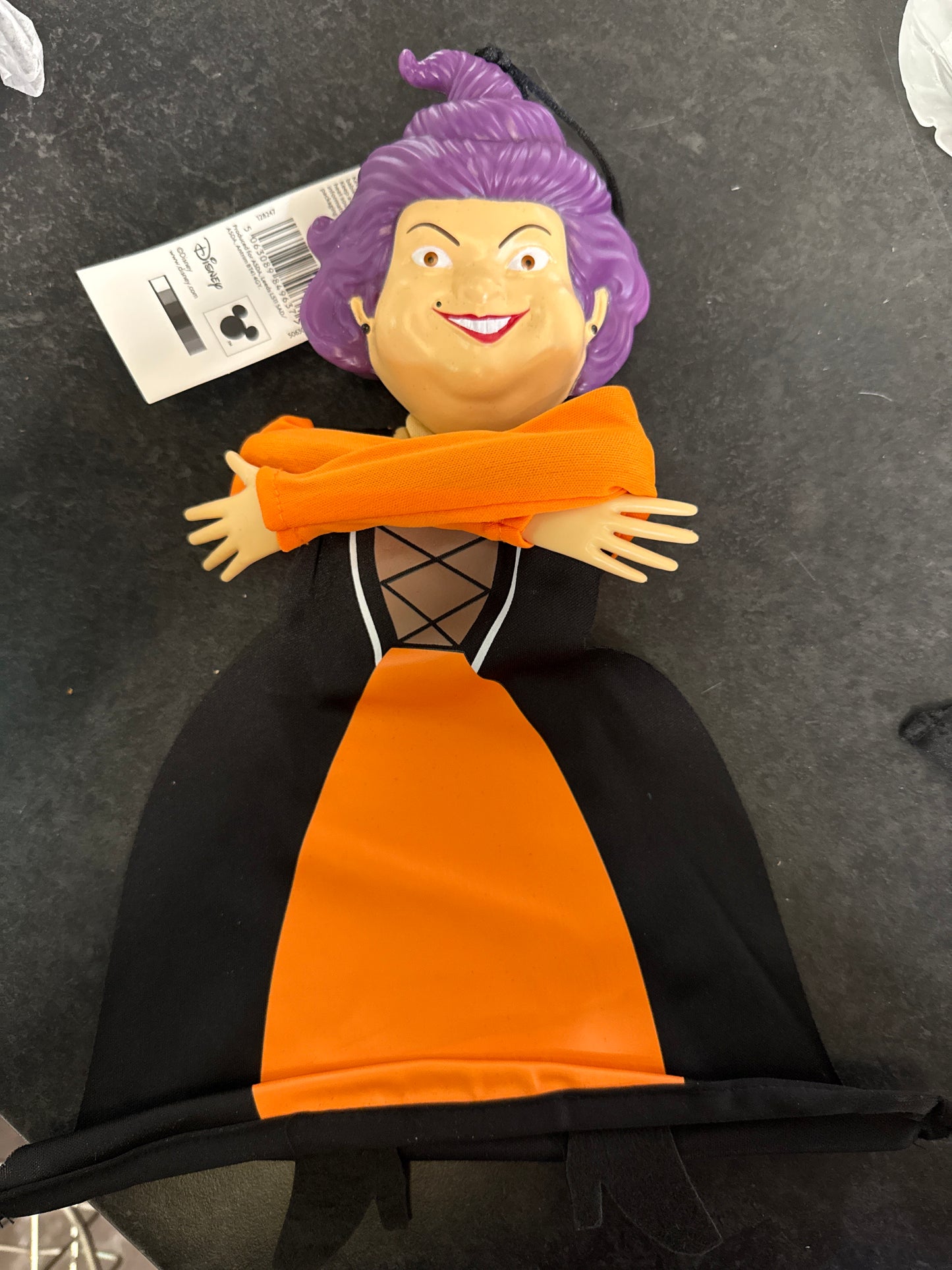 Hocus pocus handing decoration