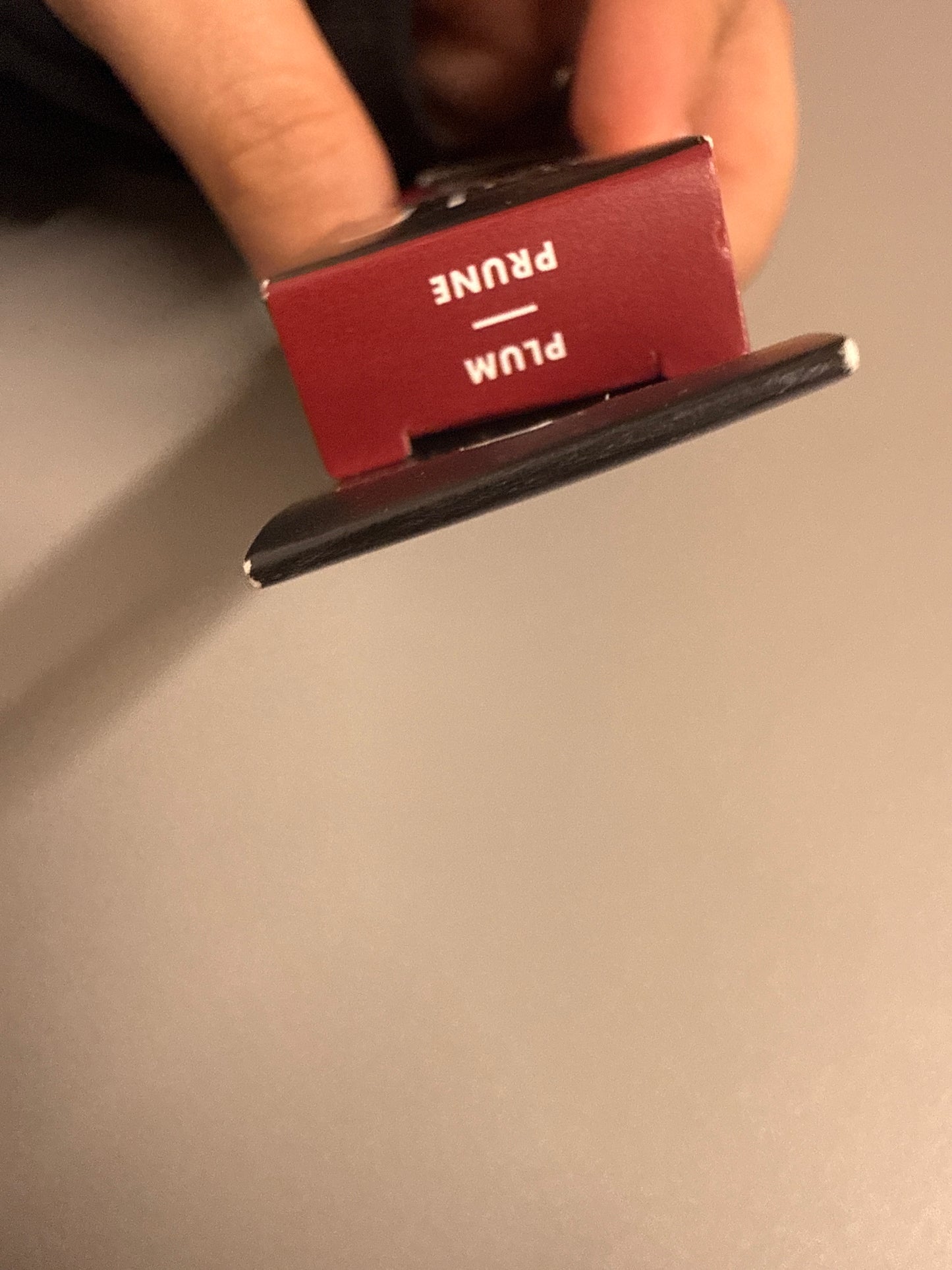 E.L.F Love triangle lip filler liner - Shade: Plum