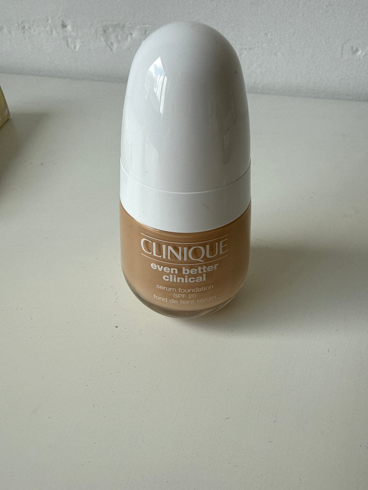 Clinique Even Better Clinical - Serum Foundation SPF20 - Shade: CN40 Cream Chamois