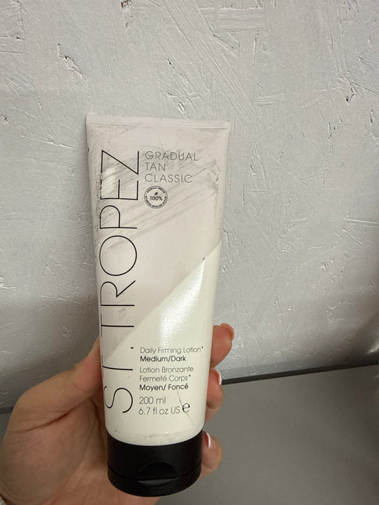 St.Tropez Gradual Tan Classic Daily Firming Lotion Medium/Dark | Self Tanner - 200ml
