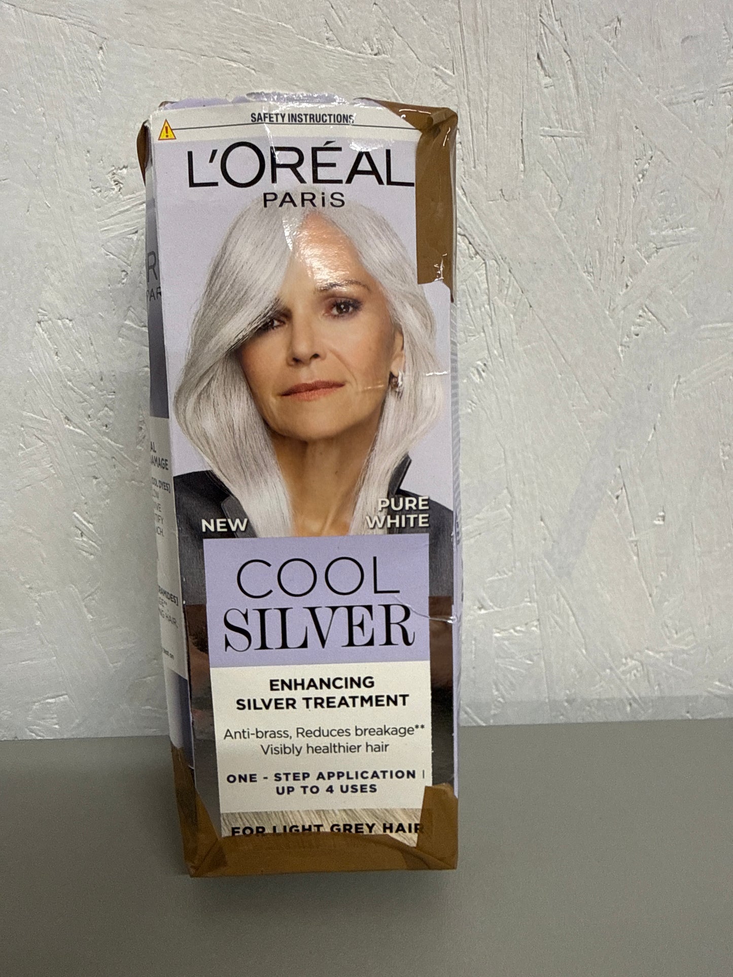 L’Oreal - Cool Silver Enhancing Silver Treatment