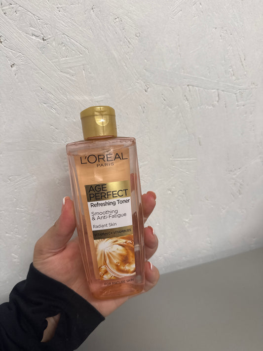 L'Oreal Paris Age Perfect Smoothing and Anti Fatigue Vitamin C Refreshing Toner