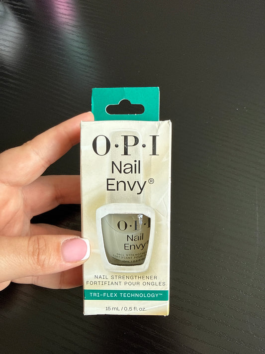 OPI Nail Envy Nail Strengthener
