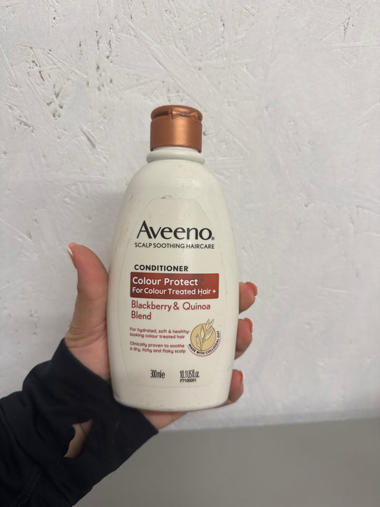 Aveeno Scalp Soothing Haircare Colour Protect Conditioner, Blackberry & Quinoa Blend - 300Ml