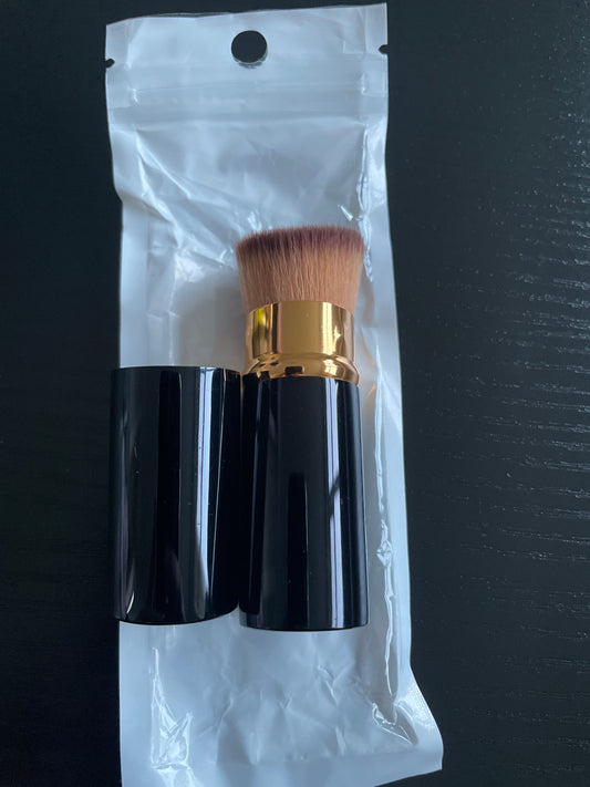 Small pop up makeup brush