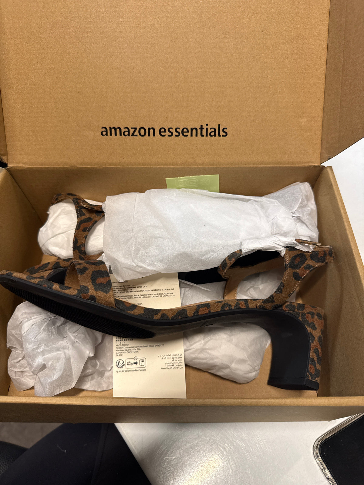 Amazon Essentials Leopard Faux Suede Low Heel Shoe - Size UK: 9.5