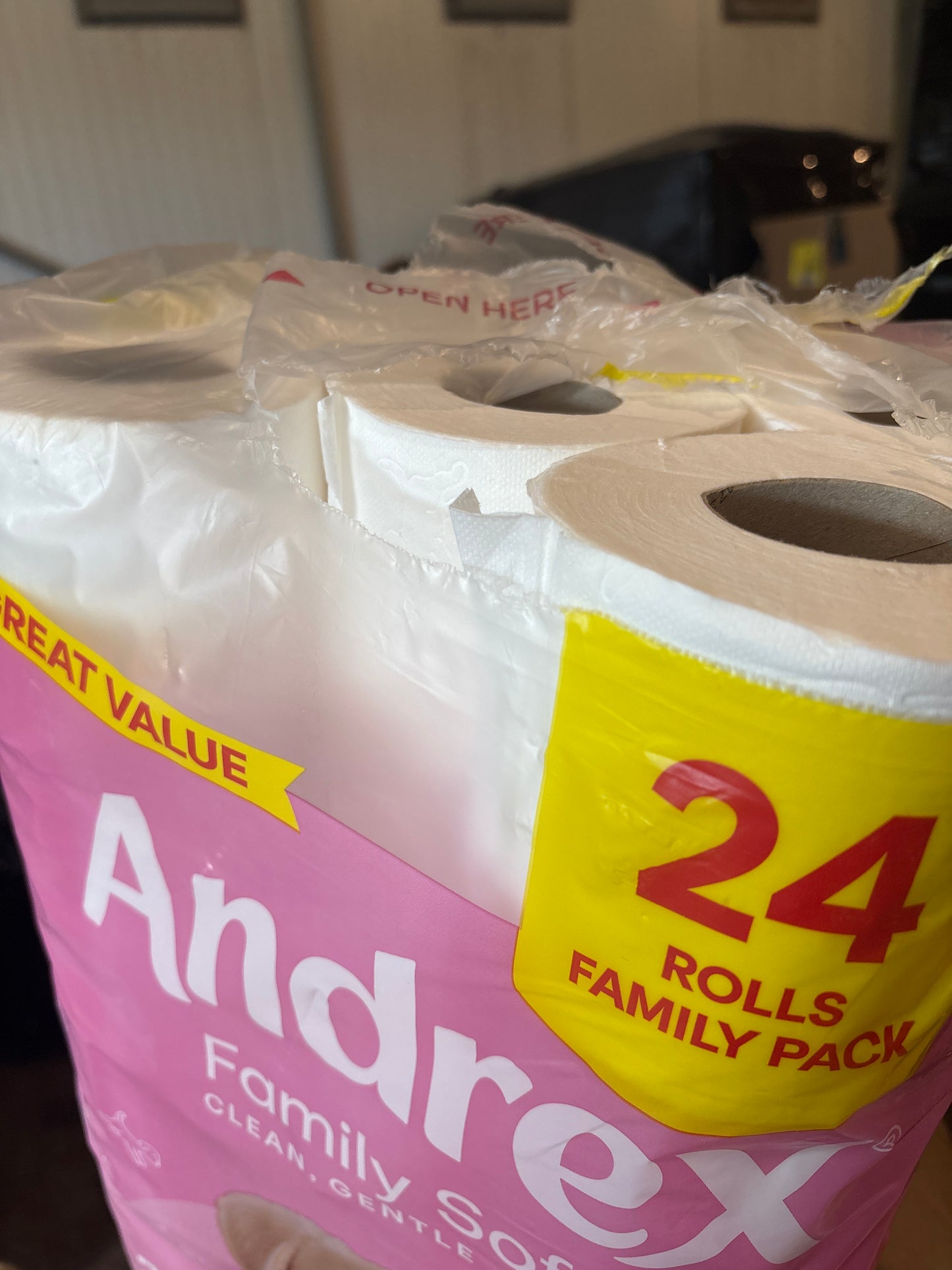 Andrex 24 Rolls - DAMAGED STOCK