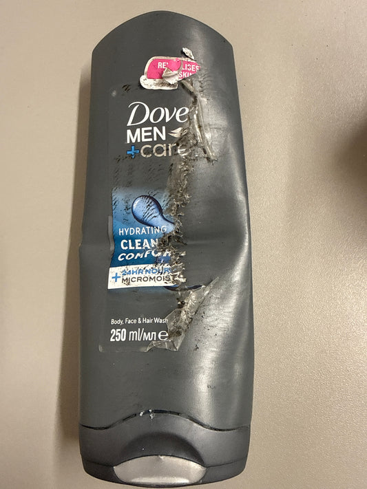 Dove Men - Hydrating clean comfort body, face & hair wash