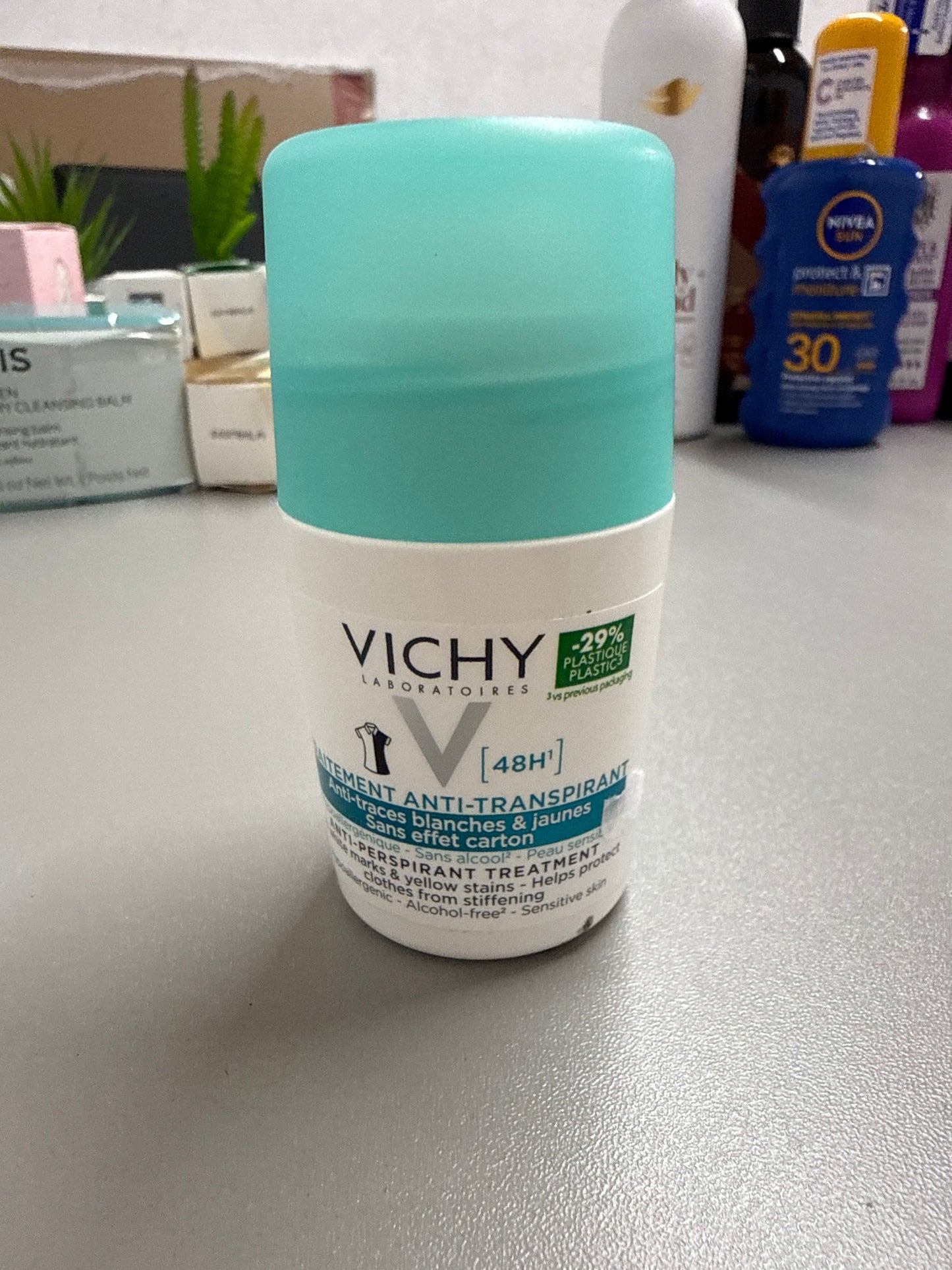 Vichy treatment anti-perspiration