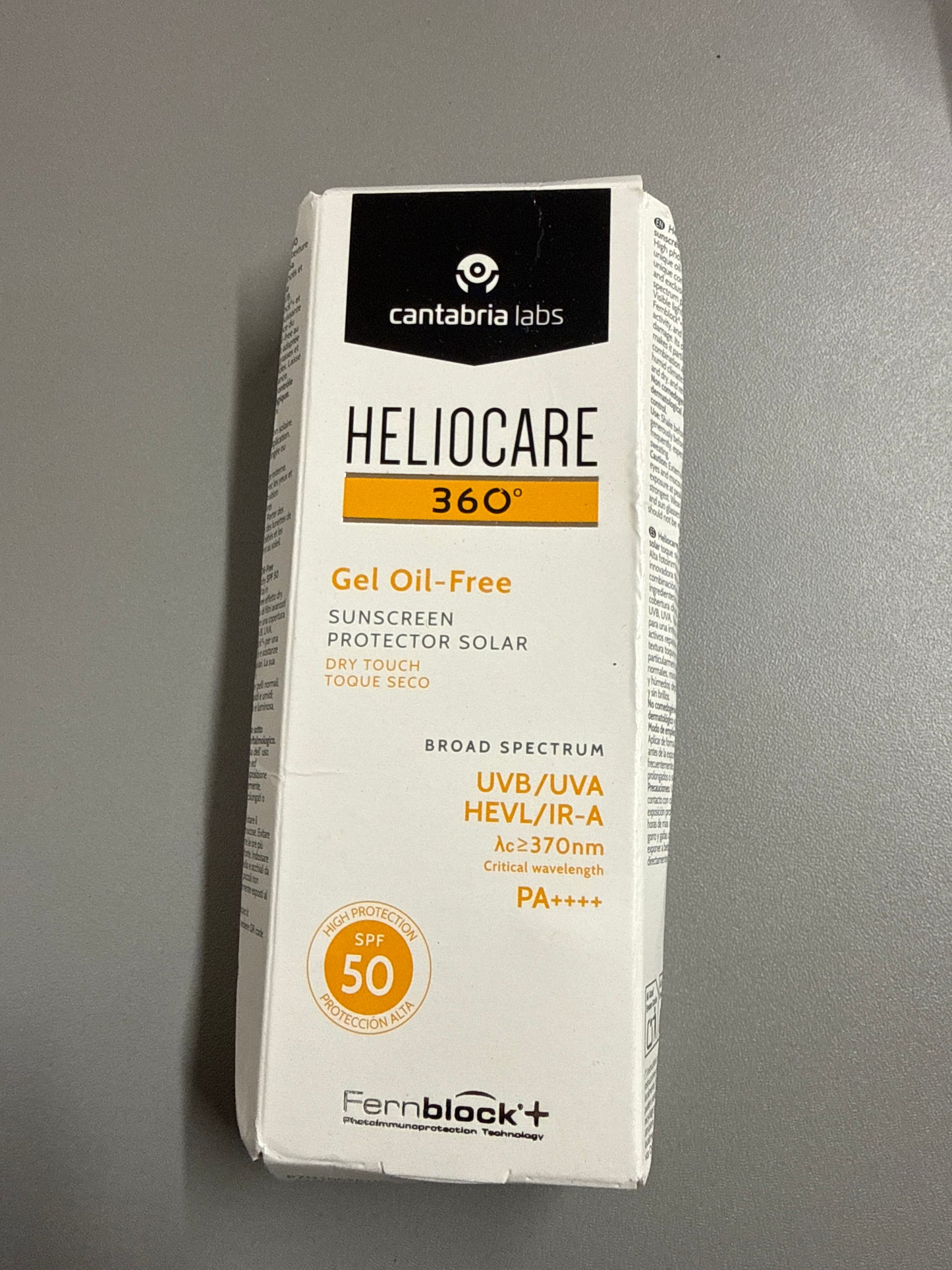 Cantabria - Heliocare gel oil free sunscreen protector