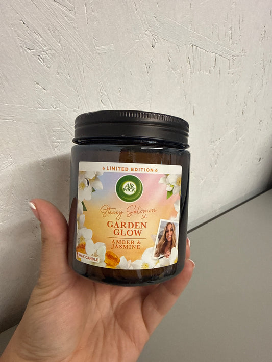 Air Wick - Stacey Solomon Garden Glow Candle - Amber & Jasmine
