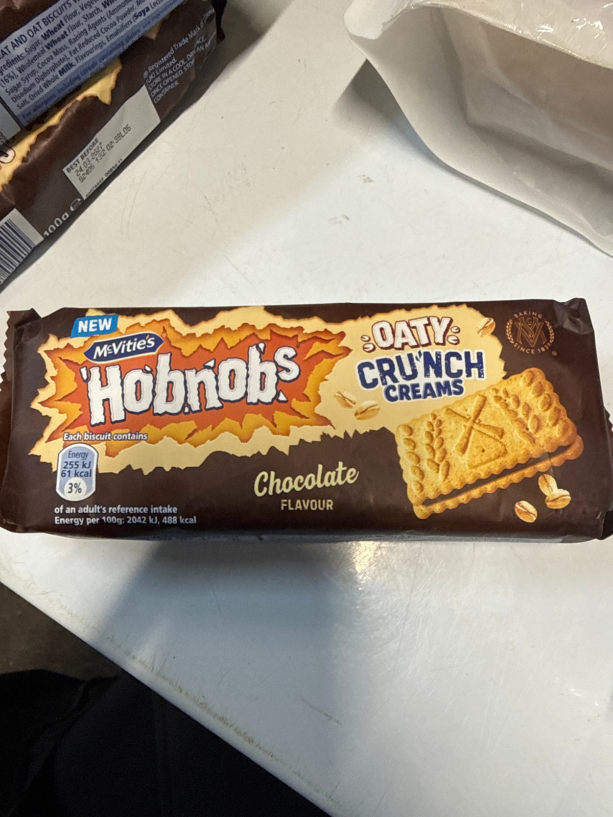 Hobnobs Oaty Crunchy Creams