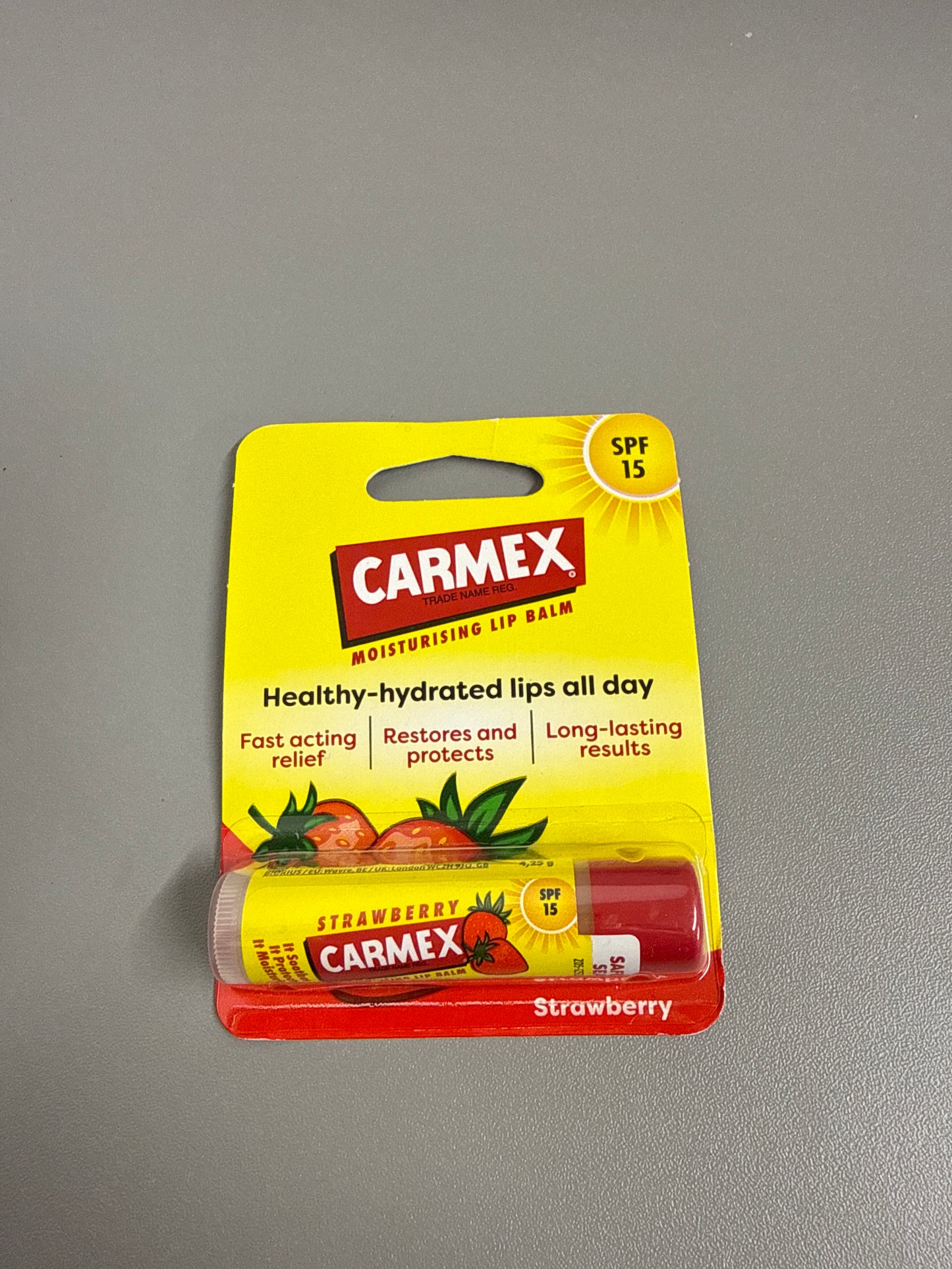 Carmex Strawberry Moisturising Lip Balm Stick