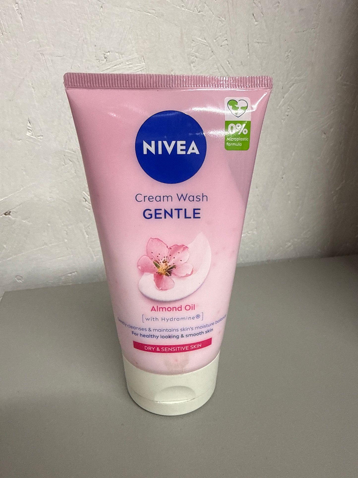 Nivea - Gentle Cream Wash for Dry & Sensitive Skin - 150ml