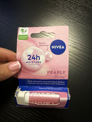 NIVEA Pearly Shine Lip Balm