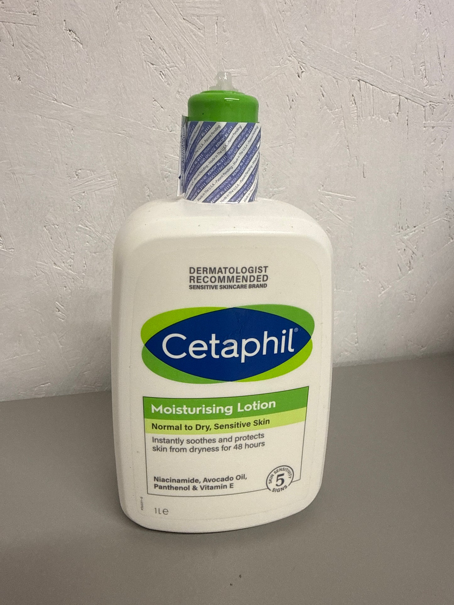 Cetaphil Face & Body Moisturiser, 1L *No Lid*
