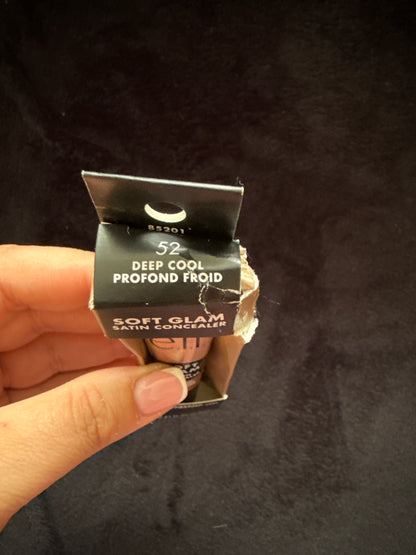 e.l.f. Soft Glam Satin Concealer - Shade: 52 Deep Cool