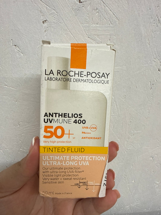 La Roche-Posay Anthelios UVMune 400 SPF50+ Tinted Fluid Sun Cream - 50ml
