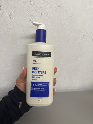 Neutrogena Deep Moisture Body Lotion - 400ml