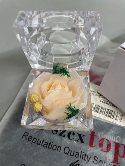 Jushi Eternal Flower Ring Box