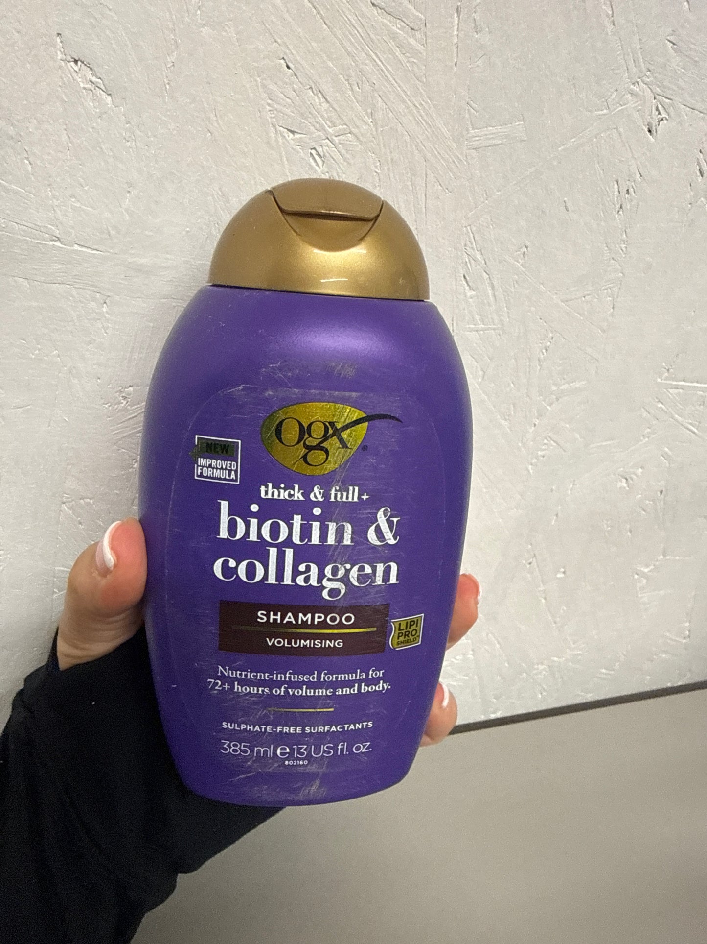 OGX Biotin and Collagen Volumising Hair Shampoo - 385ml
