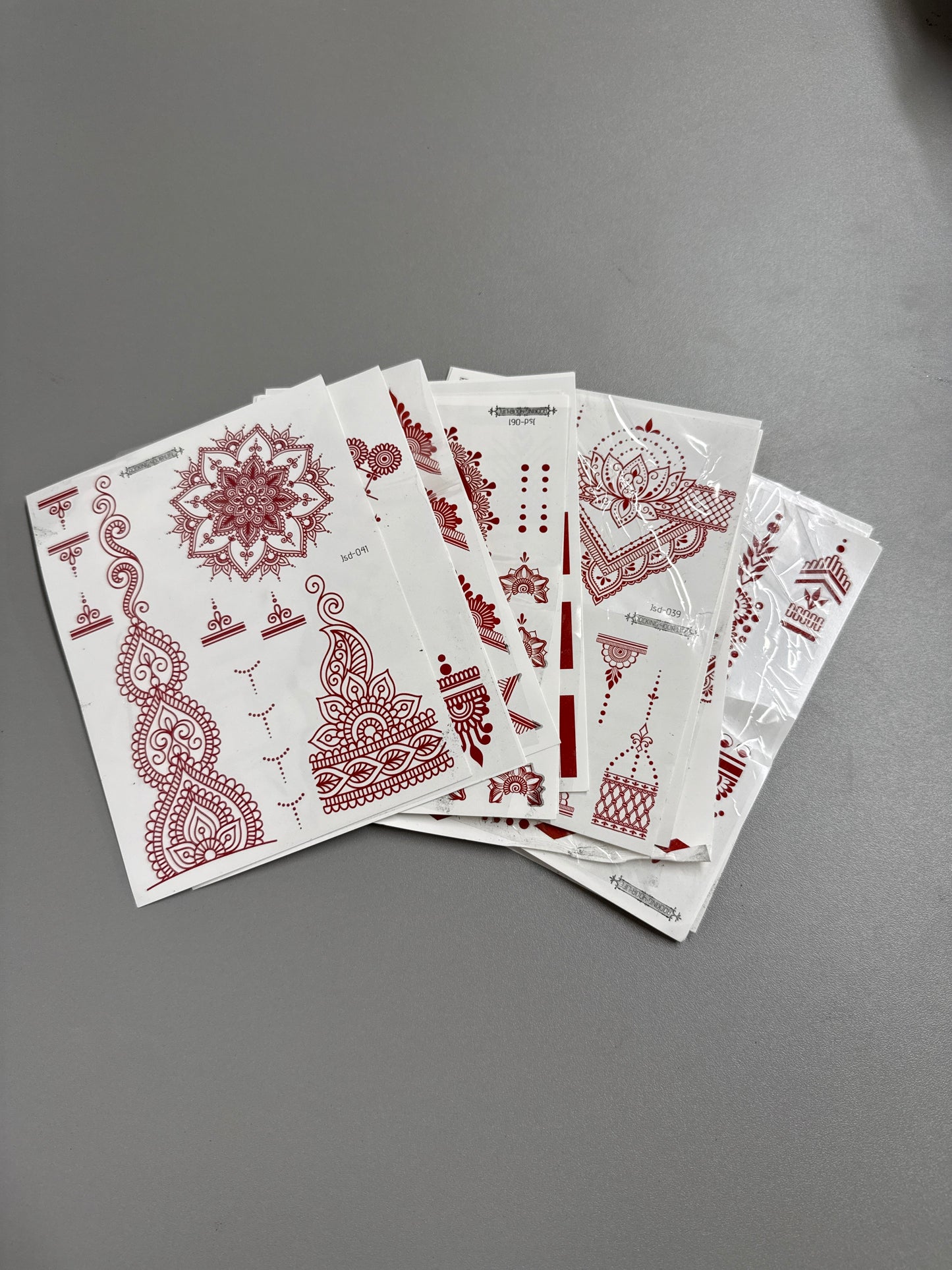 Mixed bundle brown tattoos - 18 sheets