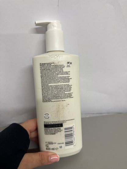 Neutrogena Deep Moisture Body Lotion - 400ml