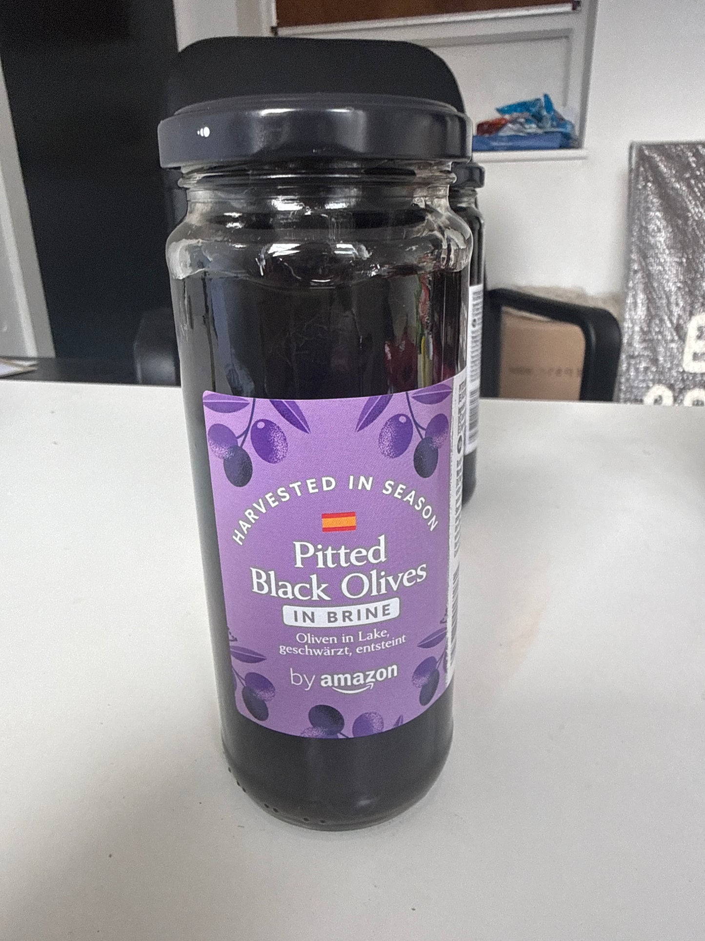 Pitted black olives