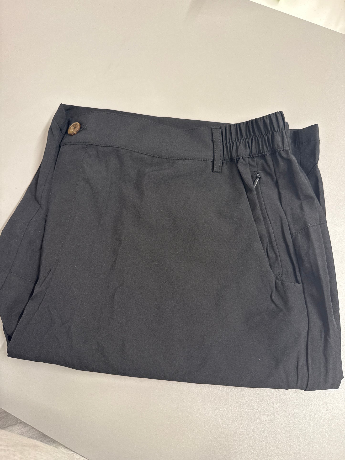 Unisex Black Shorts - Size: 2XL *no original packaging*