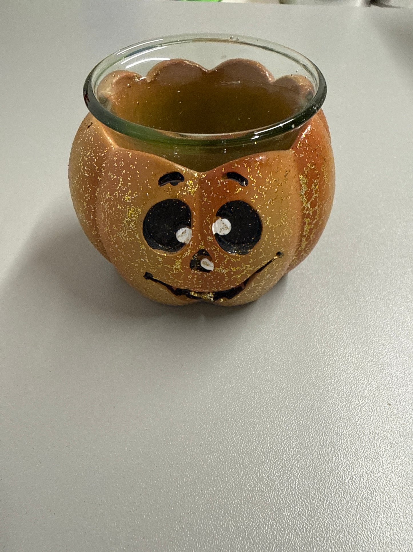 Pumpkin tealight holder