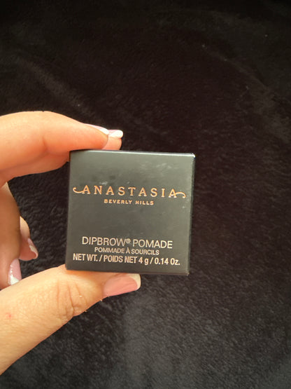 Anastasia Beverly Hills dipbrow pomade - caramel