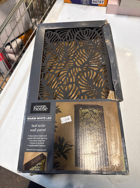 George Home - Leaf Solar Wall Panel
