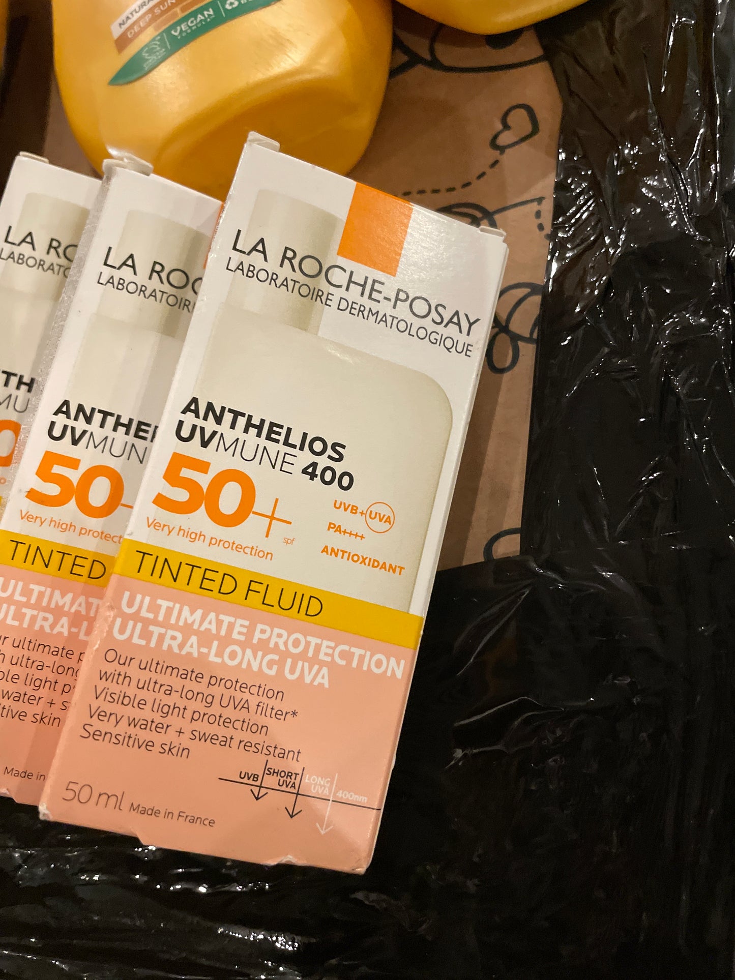 La Roche-Posay Anthelios UVMune 400 Tinted Fluid