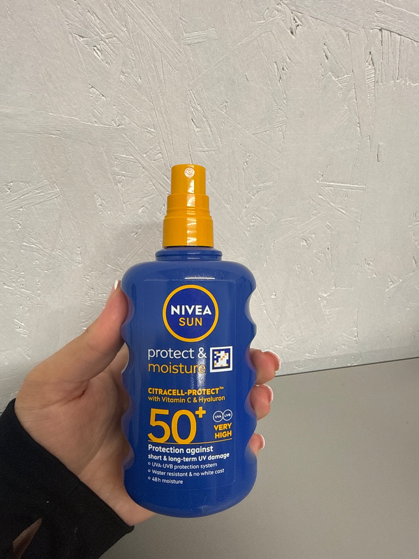 NIVEA SUN Protect & Moisture Sun Spray SPF 50+ - 200ml