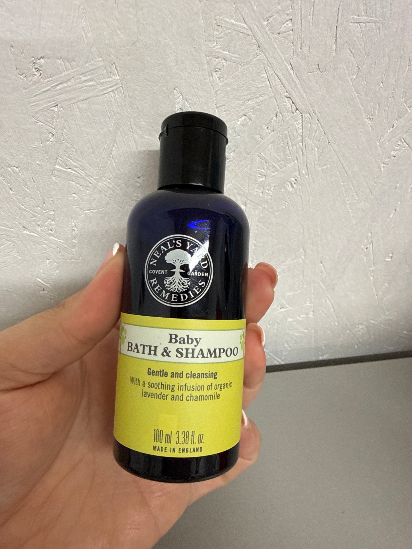 Neals Yard Baby Bath & Shampoo 100ml