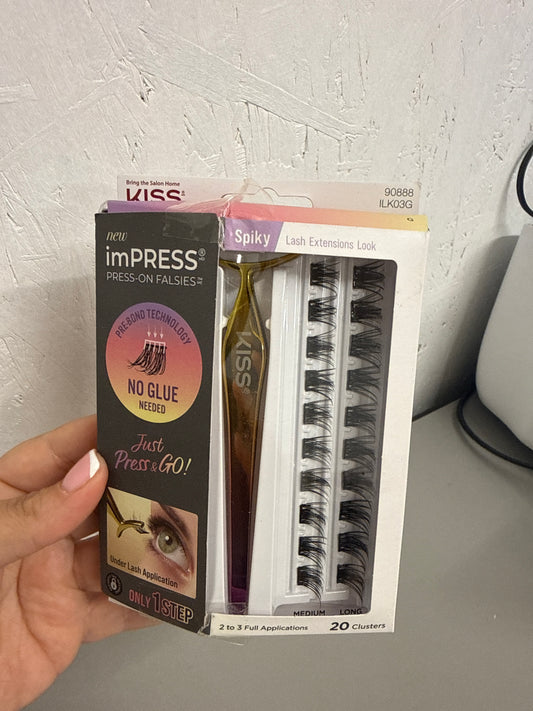 Kiss imPRESS Press-On Falsies Eyelash Clusters Kit