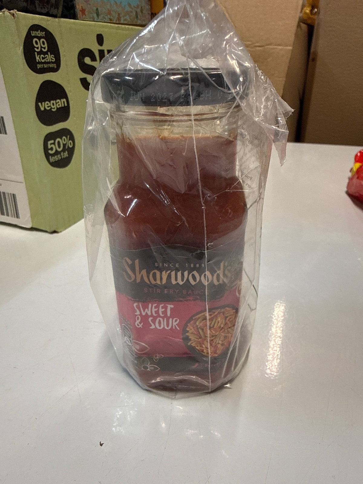 Sharwoods Sweet and Sour 195g